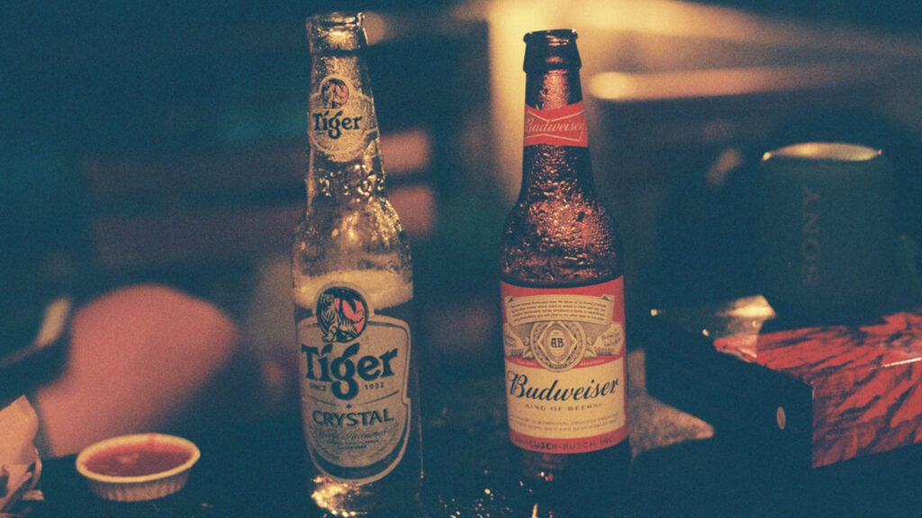 Ảnh Bia Nhậu Buồn, Ảnh Thất Tình Buồn Uống Bia Một Mình