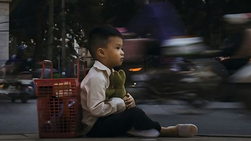 Nghèo Ảnh Trẻ Con Buồn, Cậu Bé Đánh Giày, Tây Bắc, Tết Nghèo