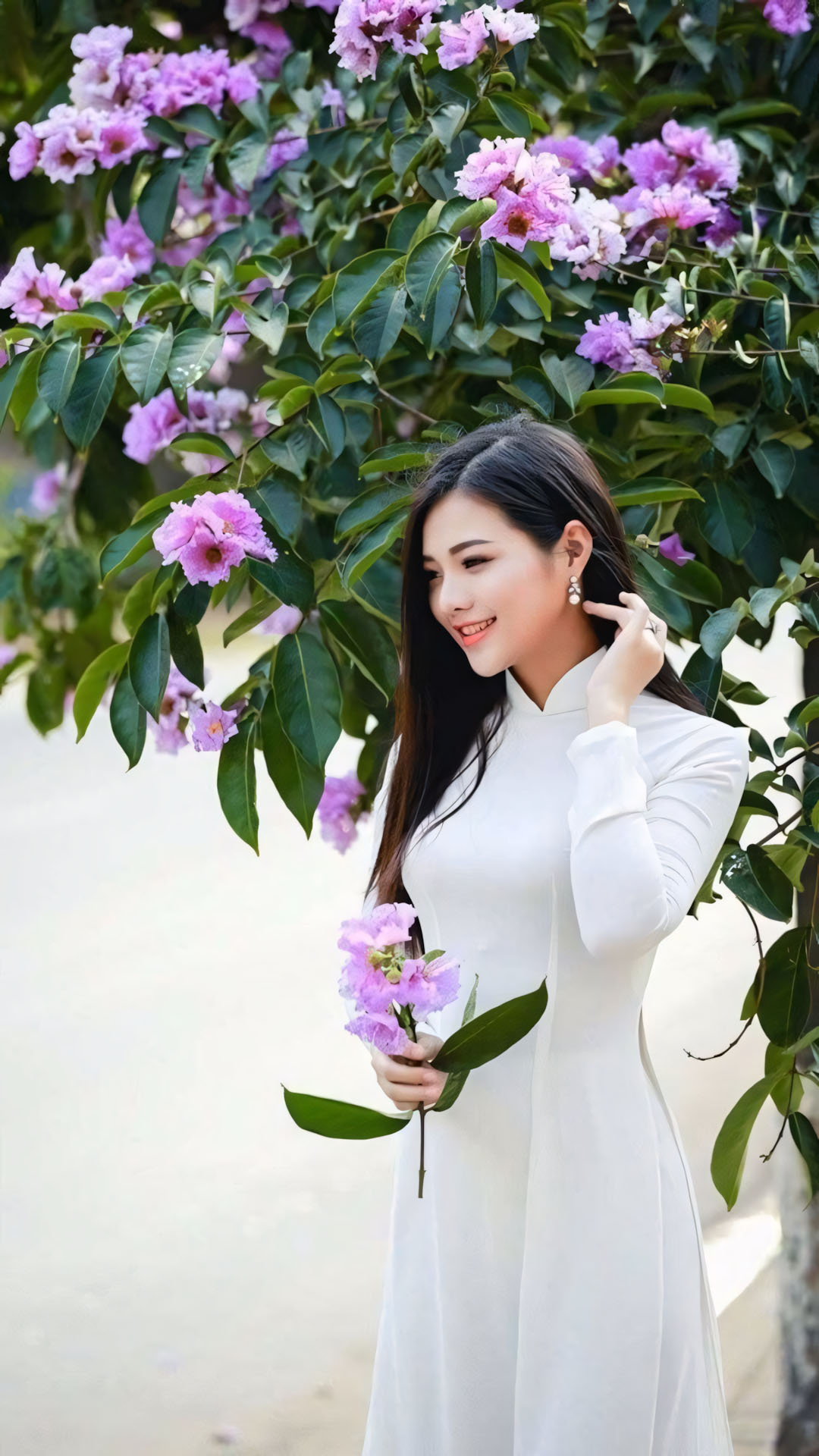 Áo dài ảnh hoa bằng lăng buồn