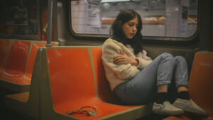 Hình Ảnh Chill Buồn Nữ